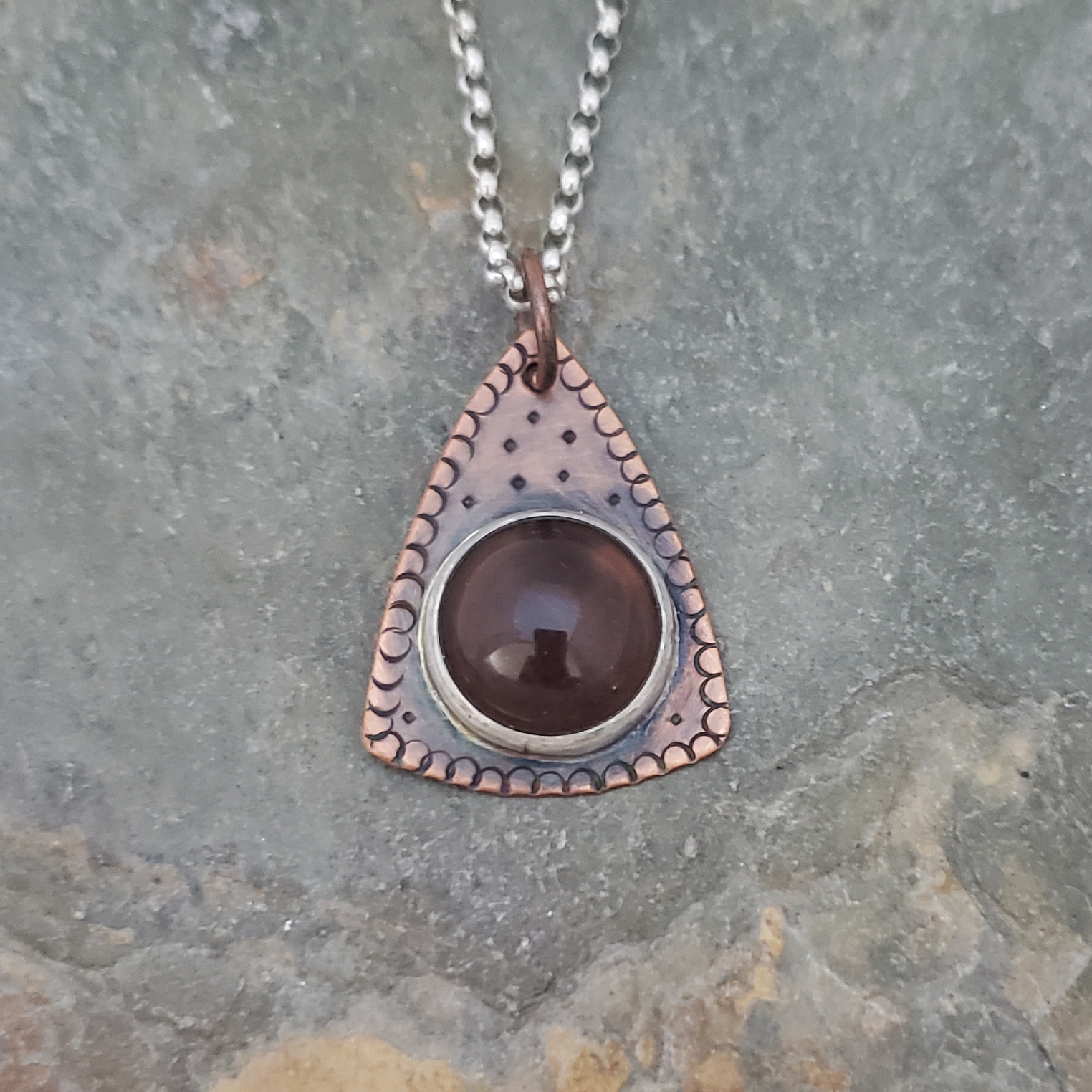 Bezel set copper pendant class by Dona Miller.